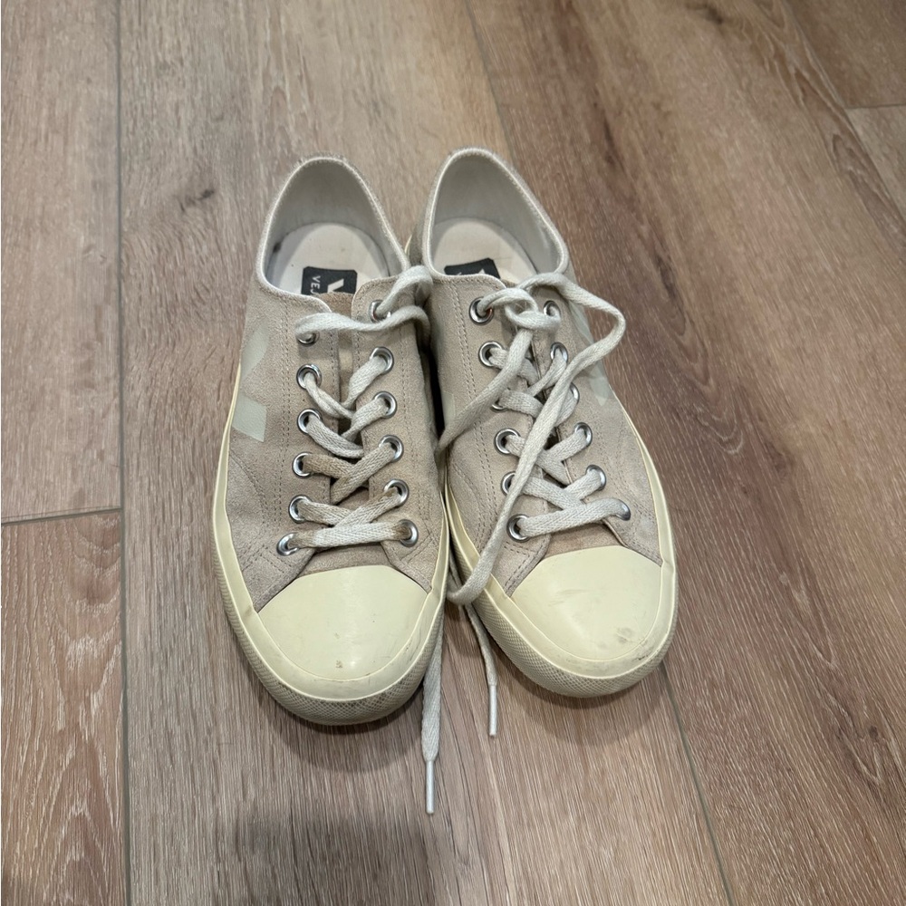 Veja Beige and Cream Women's Shoes
